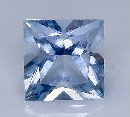 AIGUE MARINE 2.33 CT- BRESIL 来自巴西的天然海蓝宝石

 - 重量2.33克拉

 - 尺码方正

 - 蓝颜色

- 未经处理的 &hellip;