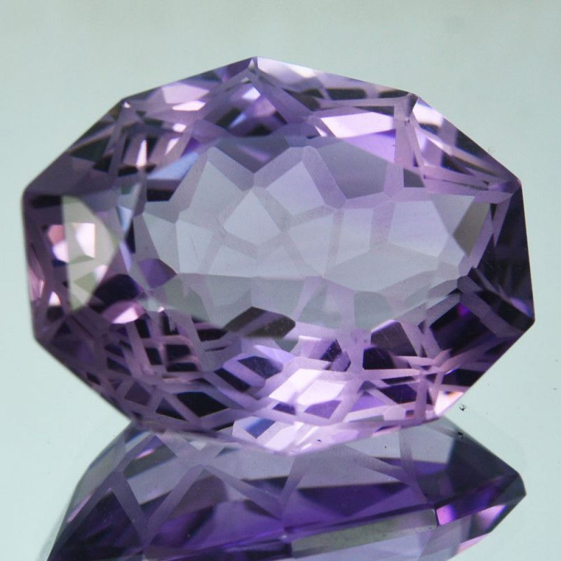 AMETHYSTE 11.28 CT - MADAGASCAR 来自马达加斯加的天然紫水晶

 - 重量11.28克拉

 - 尺寸 椭圆形

 - 紫色

-&hellip;