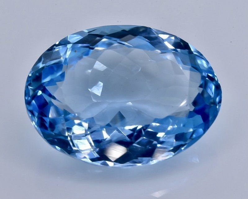 TOPAZE BLEUE SUISSE 12.74 CT- BRESIL 来自巴西的天然蓝色黄宝石

 - 重量12.74克拉

 - 尺寸 椭圆形

 - 瑞&hellip;