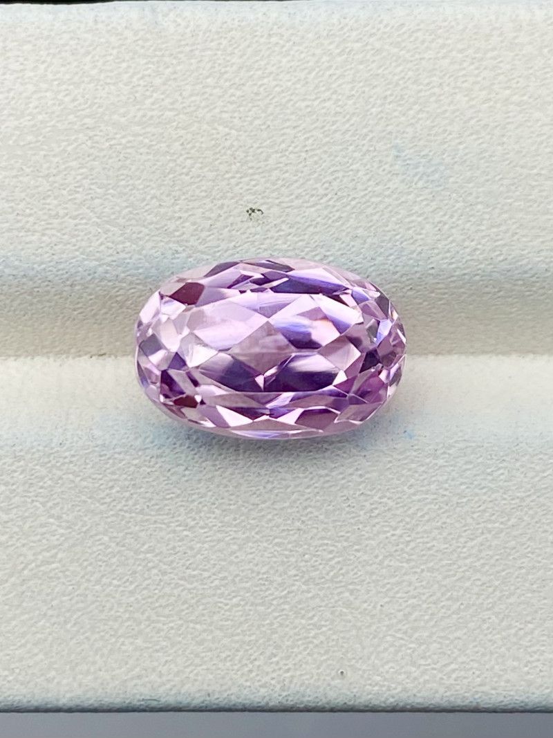 KUNZITE 6.02 CT- AFGHANISTAN 来自阿富汗的天然昆仑石 

- 重量6.02克拉

 - 尺寸 椭圆形

 - 粉红色的颜色

- 尺&hellip;