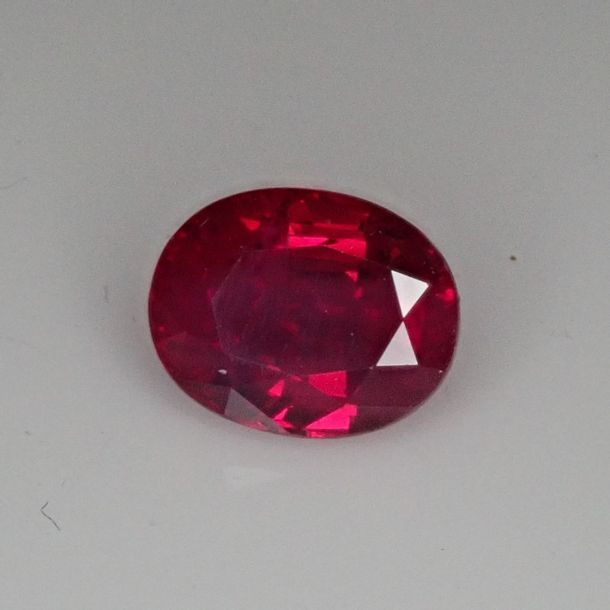 RUBIS NATUREL - 5.17 Cts 


天然红宝石 - 产自缅甸 - 红色 - 5.17克拉 - 尺寸12.38 x 9.22 x 4.12毫米&hellip;