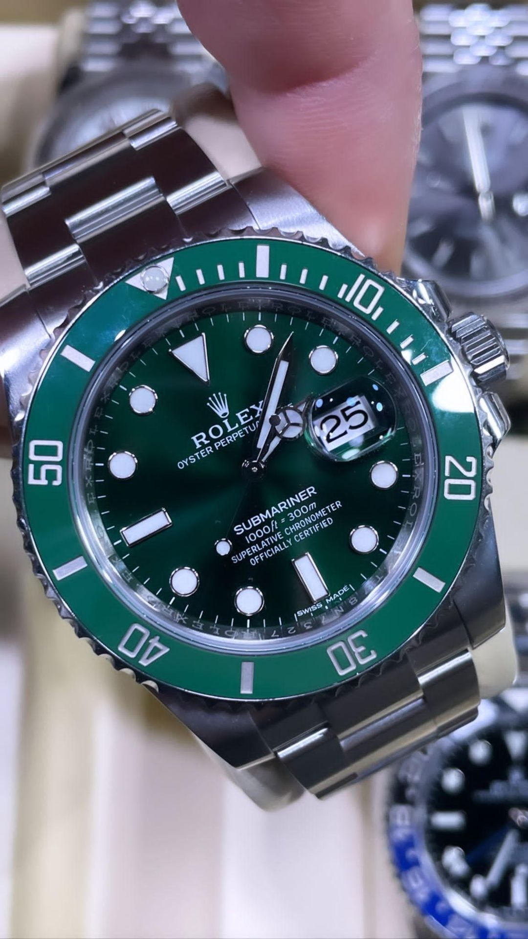 ROLEX HULK 116610LV 劳力士绿巨人116610LV，2011年，带卡，顶级状态