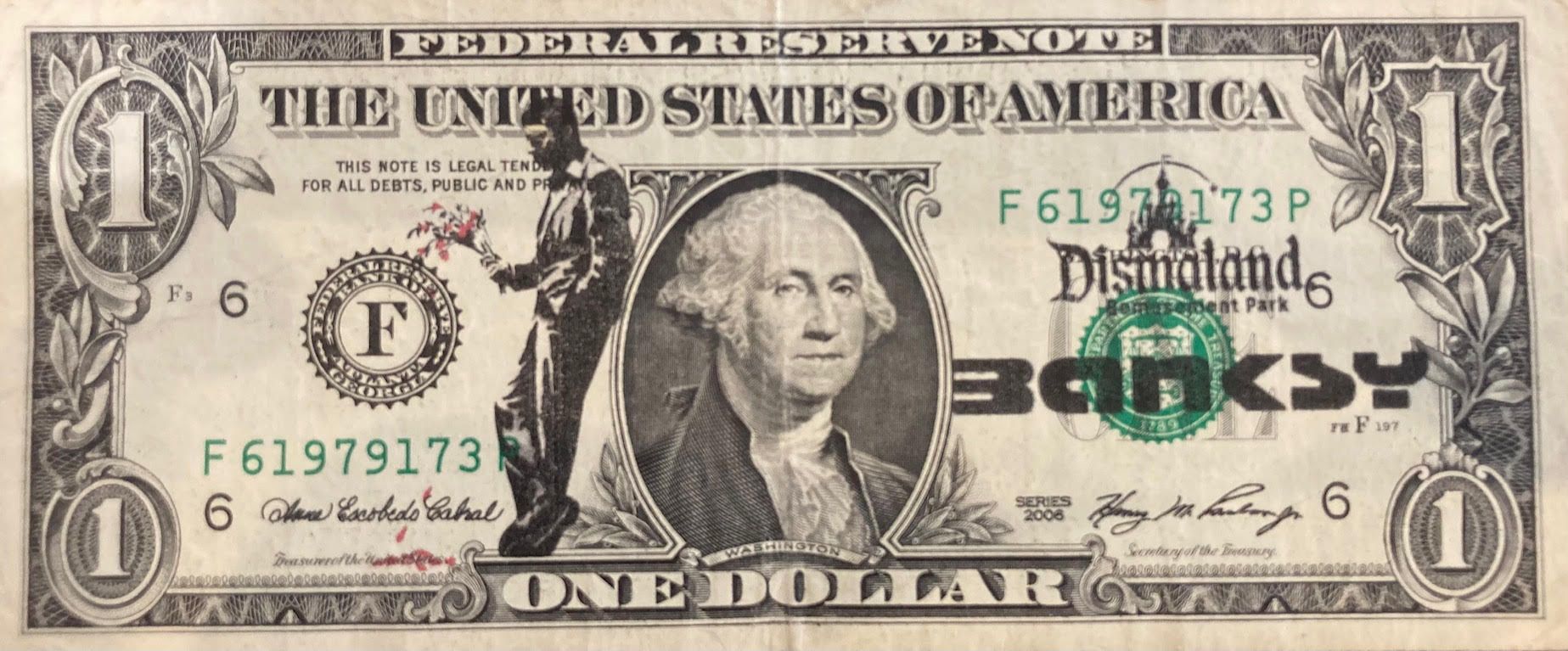 Banksy né en 1974 (D'après) Dismaland的纪念品, 2015

等待的男人

在真正的一元纸币上制作模版、喷剂和标记。

有迪&hellip;
