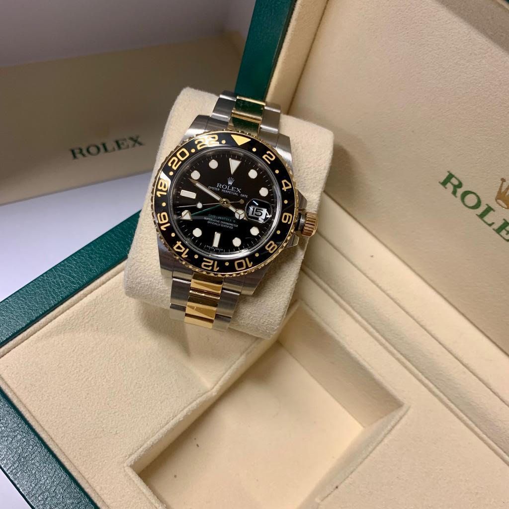 ROLEX GMT Master 40mm II Réf. : 116713LN Rolex Uhr

116713LN

Wird mit Schatulle&hellip;