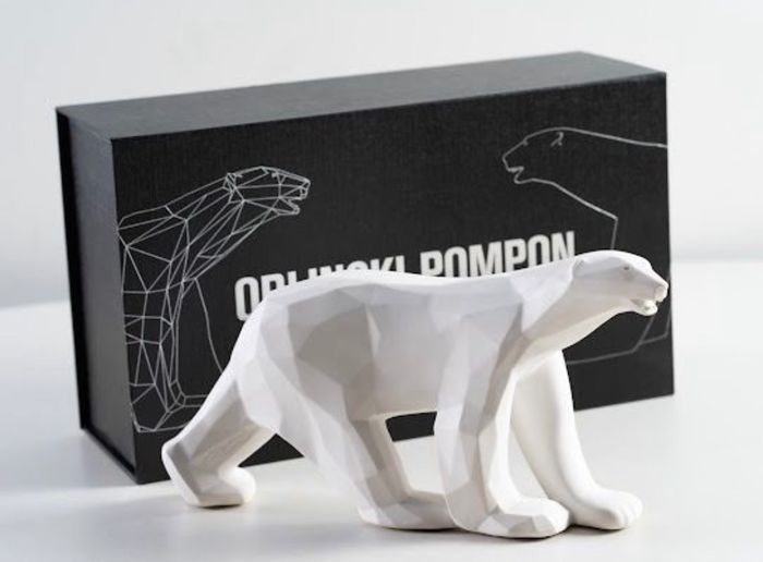 ORLINSKI 艺术家Richard ORLINSKI的雕塑作品
奥林斯基与POMPON 2022年
尺寸 : 23厘米
重量 : 1公斤
材料 : 白色树脂&hellip;