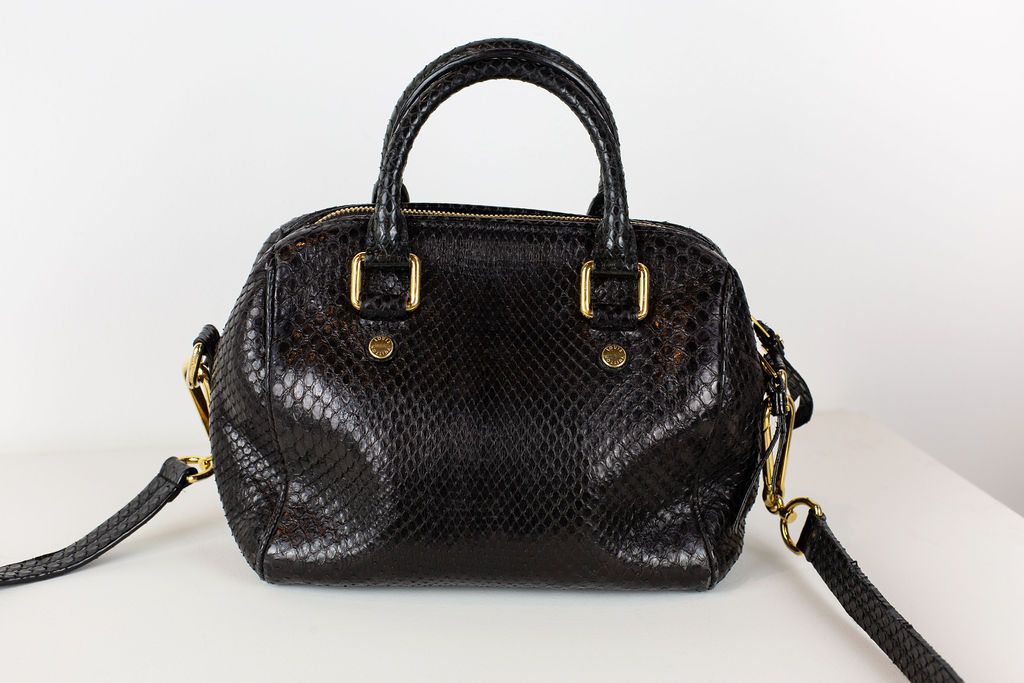 LOUIS VUITTON Bag model Speedy in black python and go…
