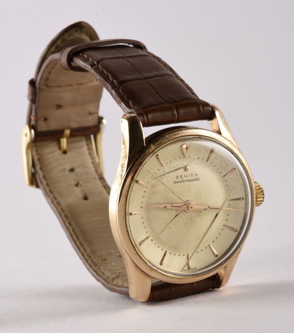 ZENITH vers 1955 Armbanduhr aus plattiertem Metall, rundes Gehäuse mit großer Öf&hellip;