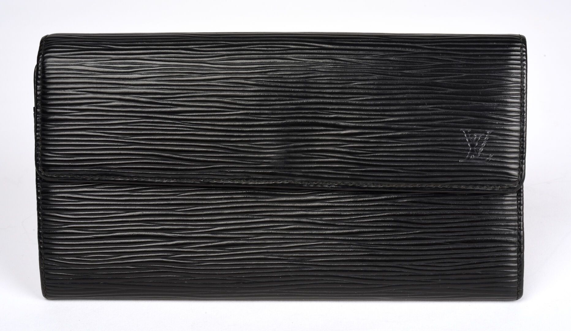 LOUIS VUITTON Brieftasche aus schwarzem Fischgrätenleder. 

Unterteilter Innenra&hellip;