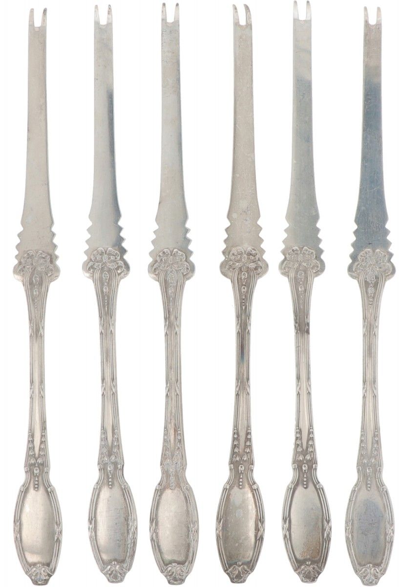 (6) piece set of lobster forks silver. 铸有浪漫的花卉装饰。比利时，安特卫普，Delheid Frères，20世纪初，标&hellip;