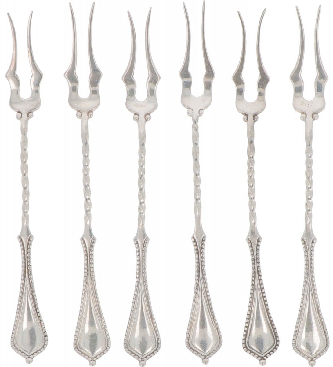 (6) piece set of cold meat forks silver. 饰有扭曲的茎和珍珠的边缘装饰。荷兰，阿姆斯特丹，J. Bansberg，190&hellip;
