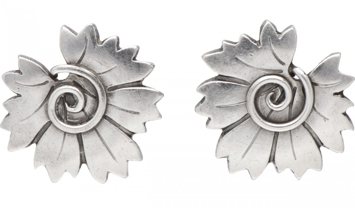 Arno Malinowski for Georg Jensen no.102 silver floral earclips - 925/1000. March&hellip;