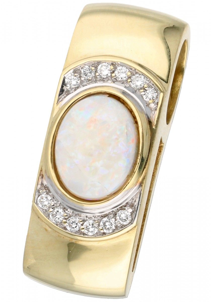 14K. Yellow gold pendant set with approx. 0.12 ct. Diamond and white opal. Maker&hellip;