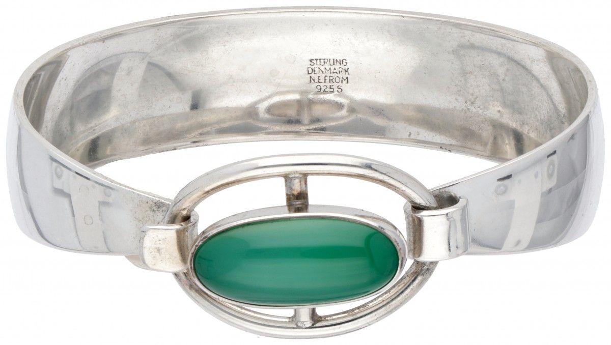 Silver N.E. From bangle set with approx. 7.02 ct. Chrysoprase - 925/1000. 印记：纯银，&hellip;