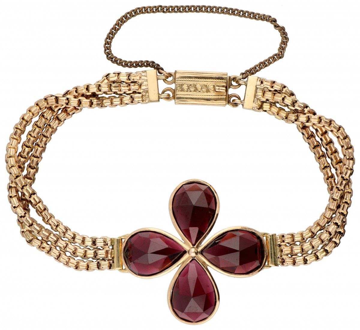 14K. Yellow gold bracelet set with approx. 15.88 ct. Garnet. Sellos: 585. Con ca&hellip;