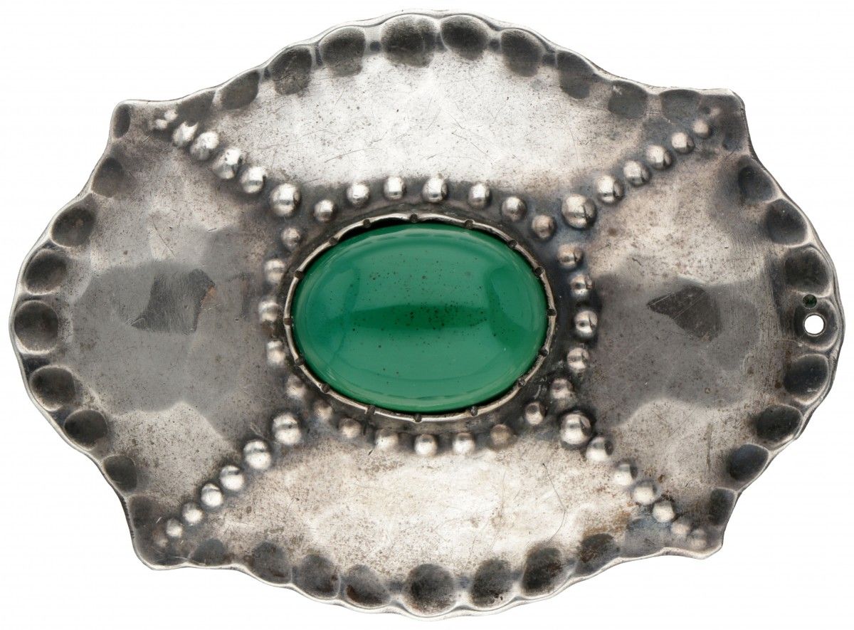 Silver Amsterdam School Art Deco hammered brooch / pendant set with chrysoprase &hellip;