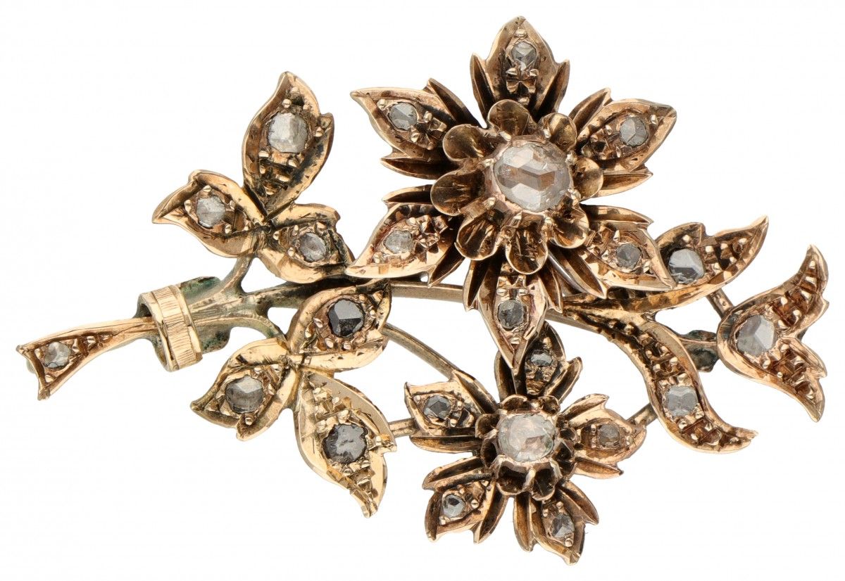 14K. Rose gold antique flower bouquet pendant set with rose cut diamond. 印记：橡树叶。&hellip;