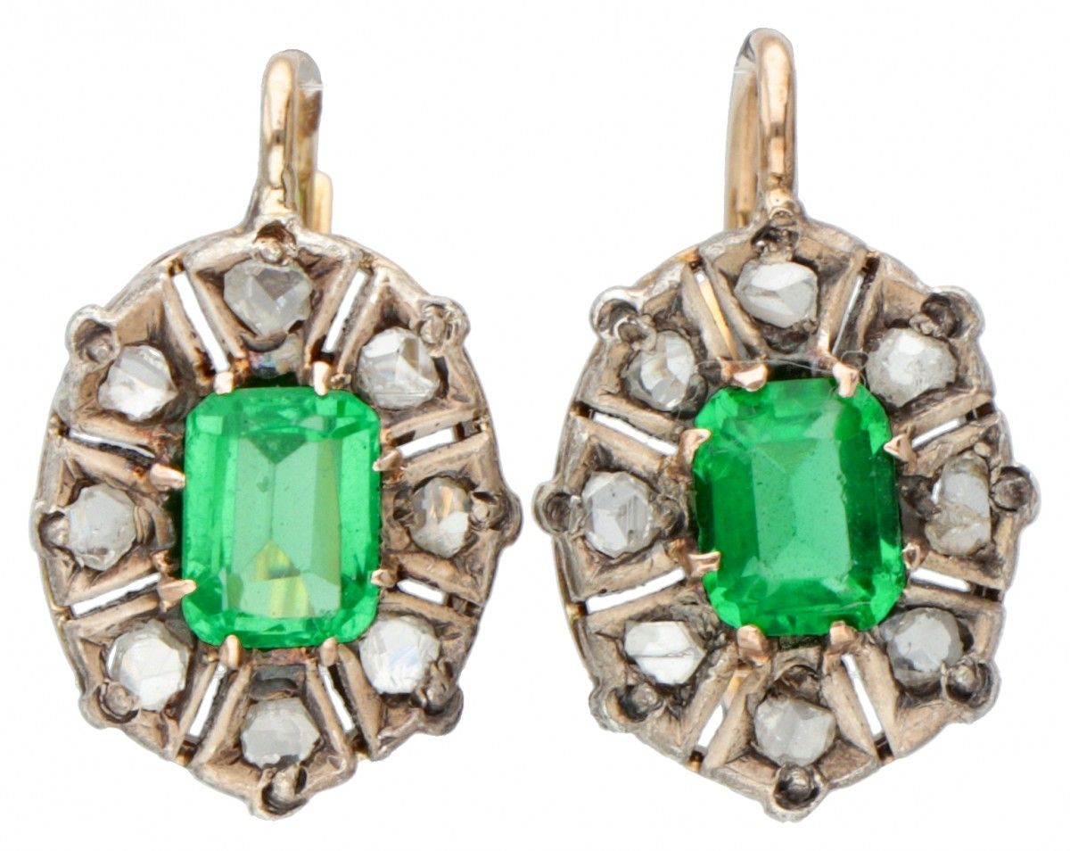 14K. Rose gold earrings set with rose cut diamonds and green stones. Poinçons : &hellip;