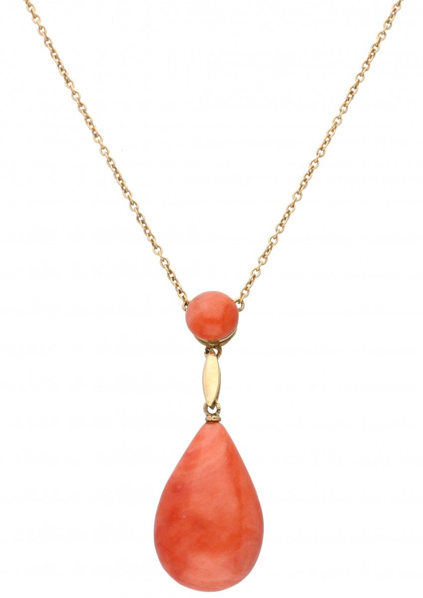 14K. Yellow gold vintage necklace with a red coral pendant. Red coral 1x approx.&hellip;