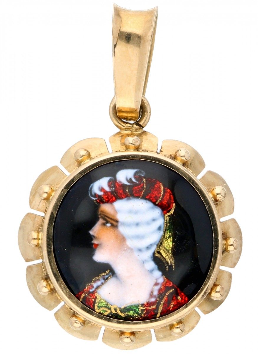 14K. Yellow gold pendant with portrait in Email d'Art. 长x宽：2.7 x 1.8厘米。重量：2.2克。