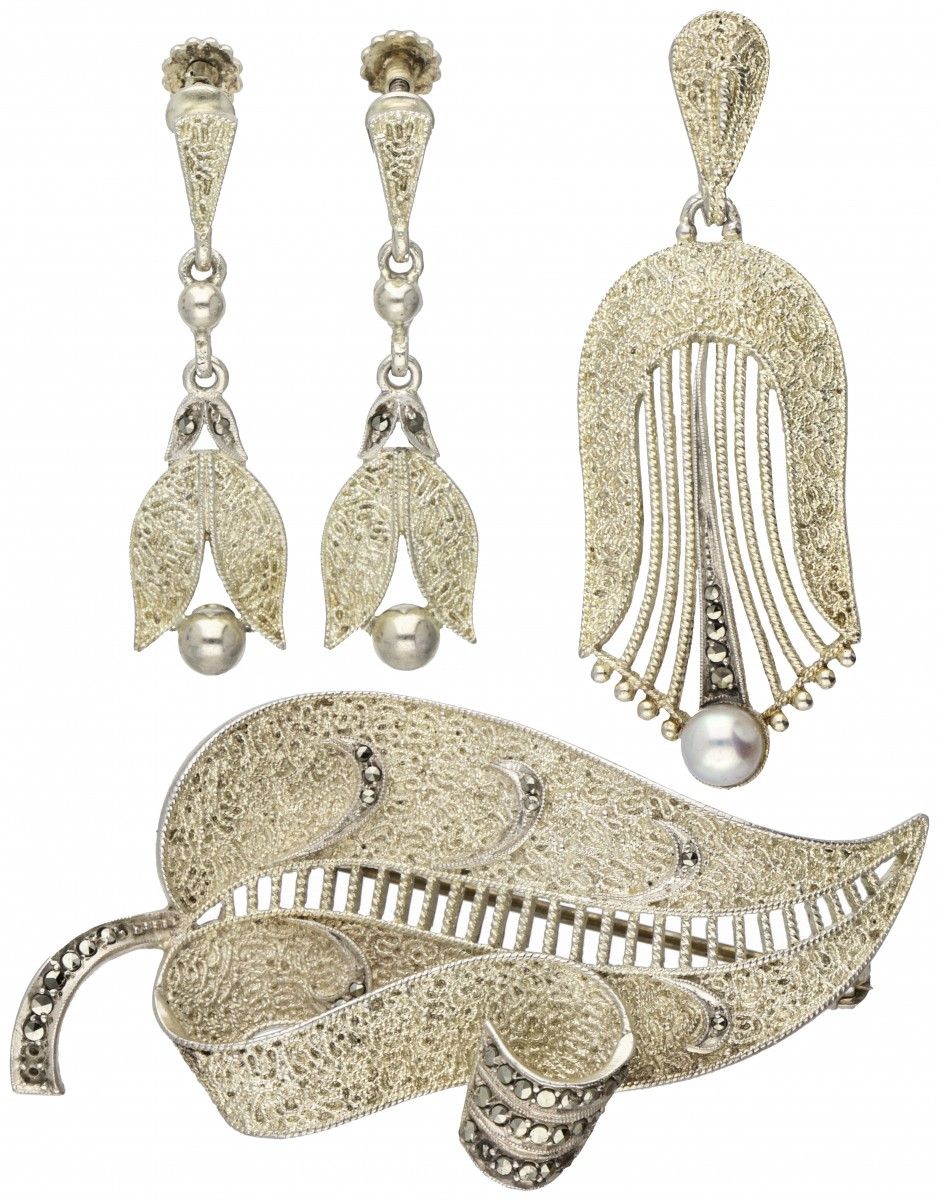 Set of silver Theodor Farhner Art Deco earrings, pendant, brooch set with pearl &hellip;