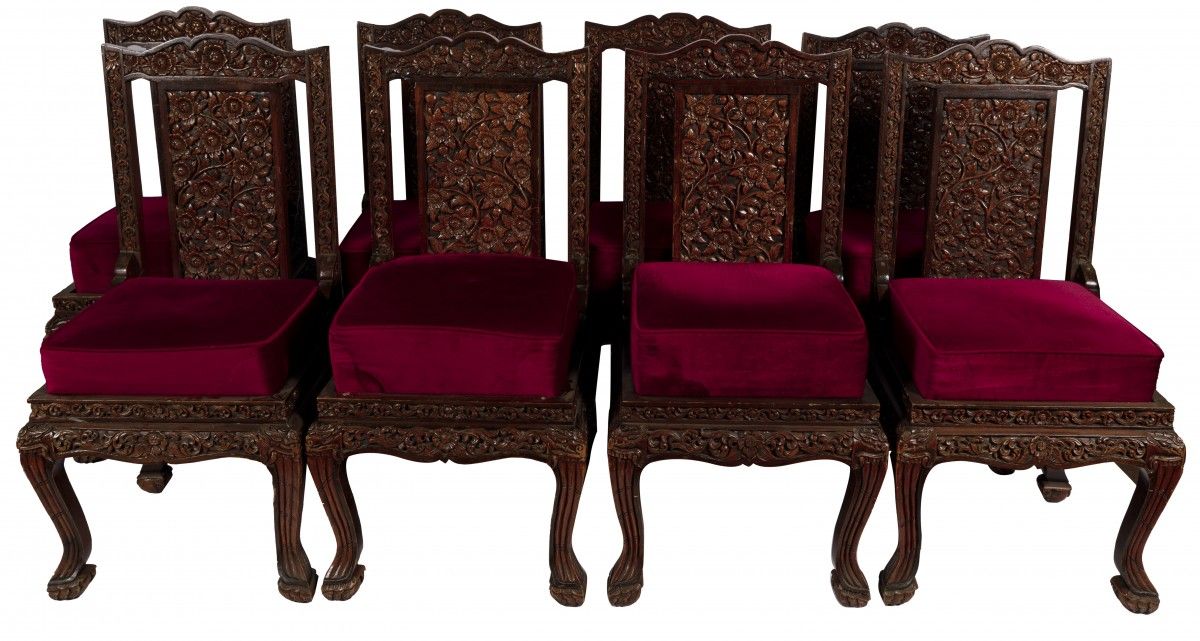 A set of (8) Balinese carved dining chairs, Indonesia, 20th century. El respaldo&hellip;