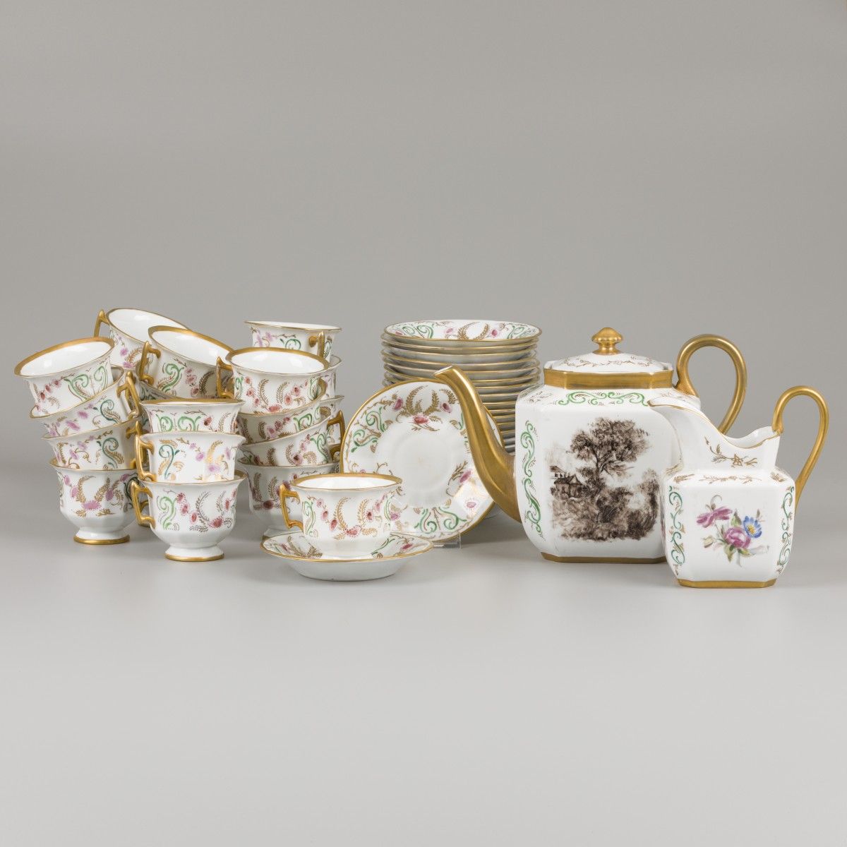 A (26) piece porcelain service with floral decor. France, 19th century. 估计：50 - &hellip;