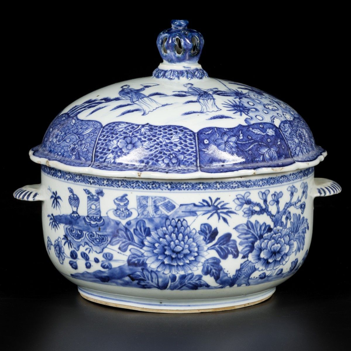 A porcelain tureen with cover, with floral and figure decoration, China, 18th ce&hellip;