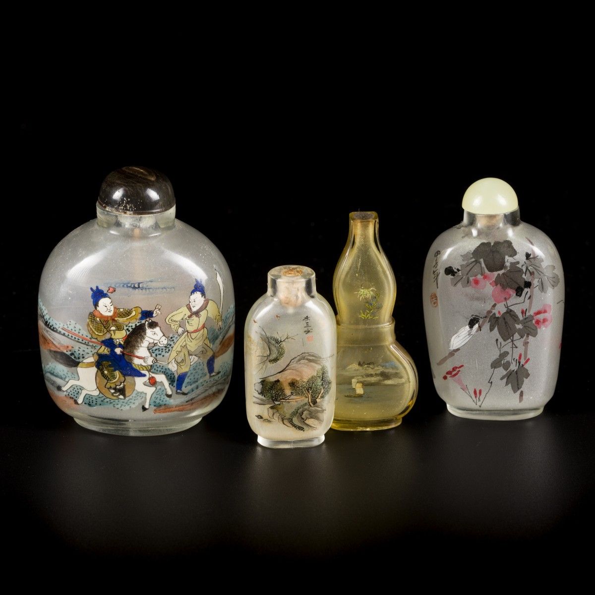 A lot comprised of (4) glass snuff bottles with various decorations, China, 1st &hellip;