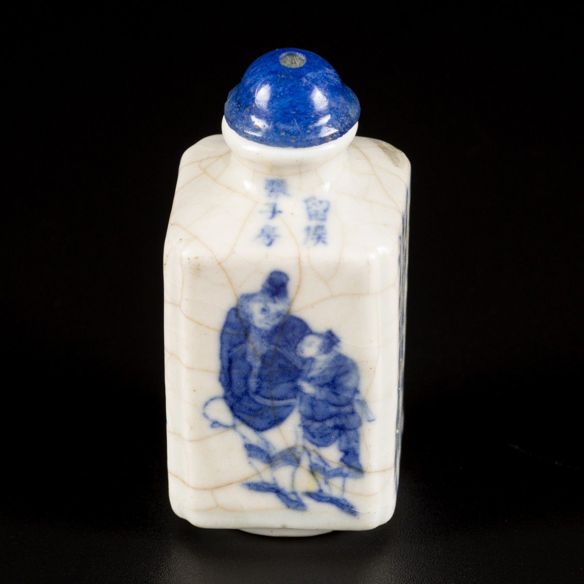 A softpaste snuff bottle with Wu Shuang Pu decor, China, 19th century. H. 6 cm. &hellip;
