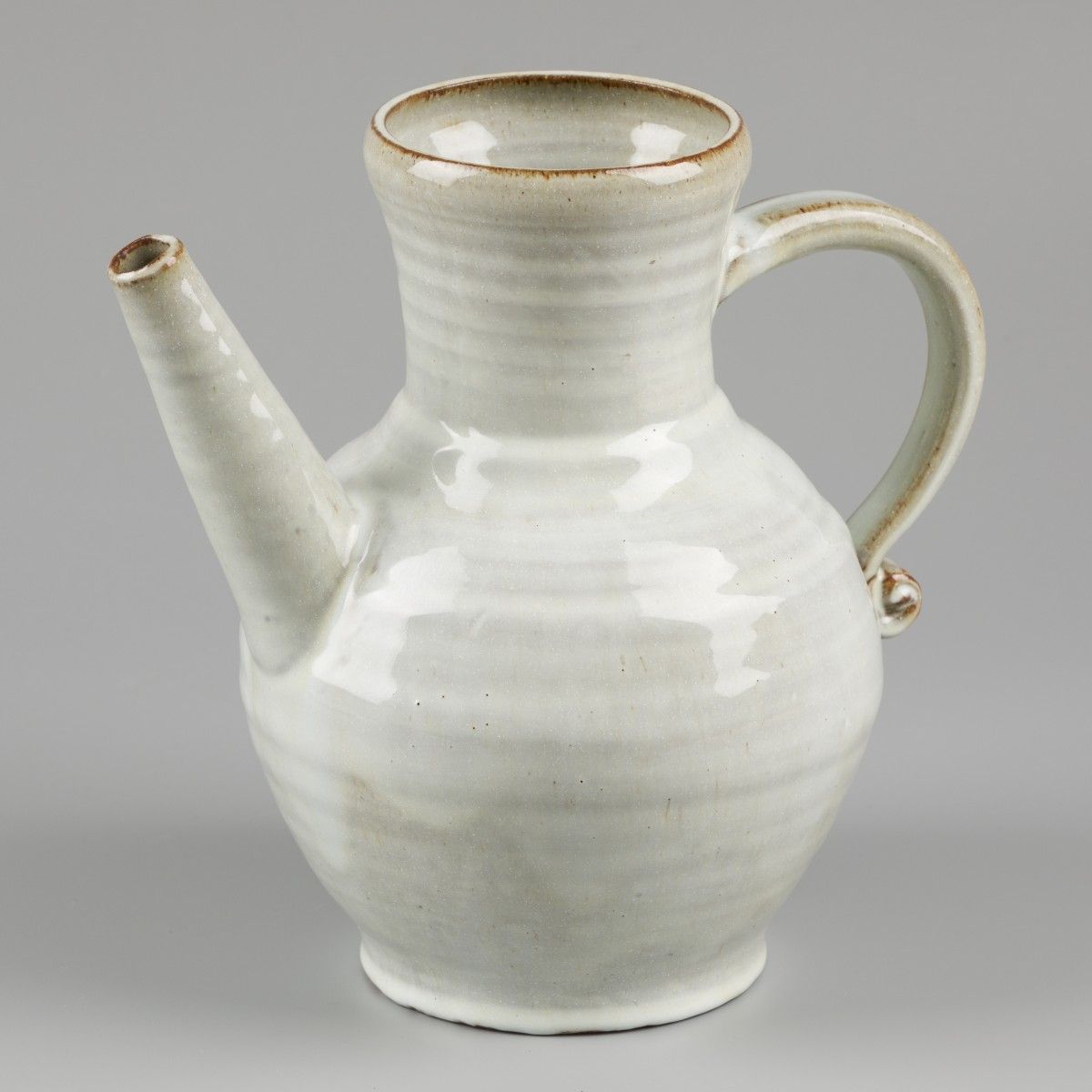 Willem Coenraad Brouwer (Leiderdorp 1877-1933), a glazed jug with sprout. 状况非常好，&hellip;