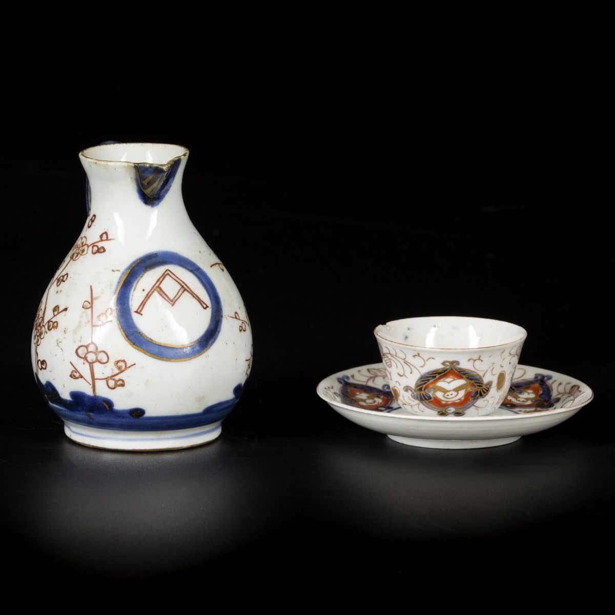 A porcelain jug Aqua and porcelain Imari cup and saucer Japan, 18th century. Est&hellip;