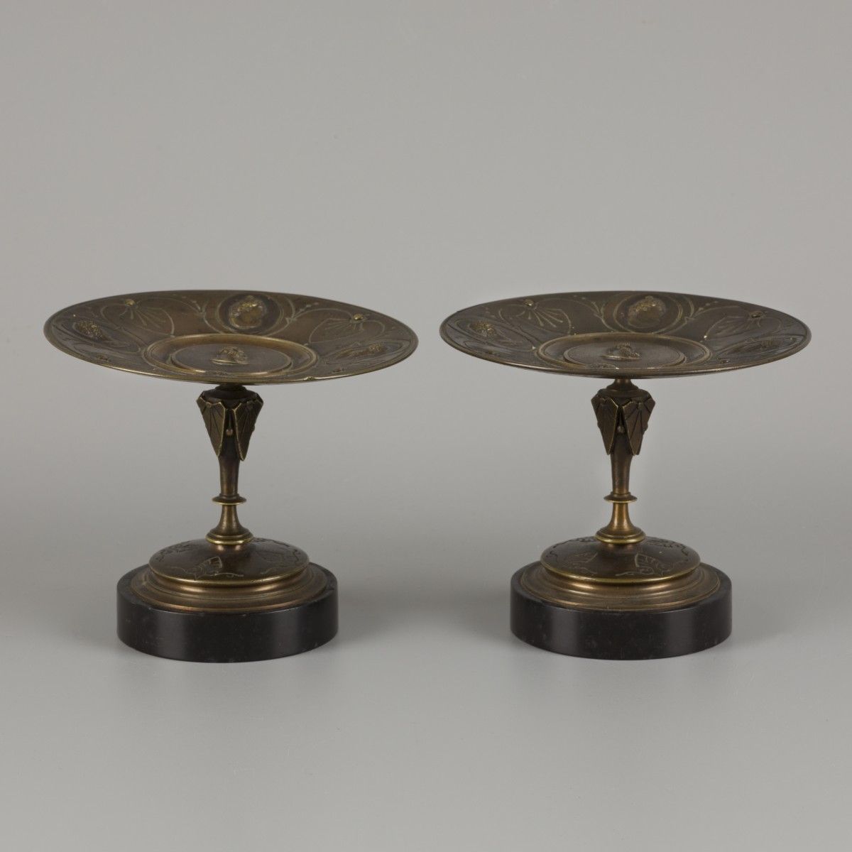 A couple of cast bronze tazza's with portraits of a Roman Imperial family in med&hellip;
