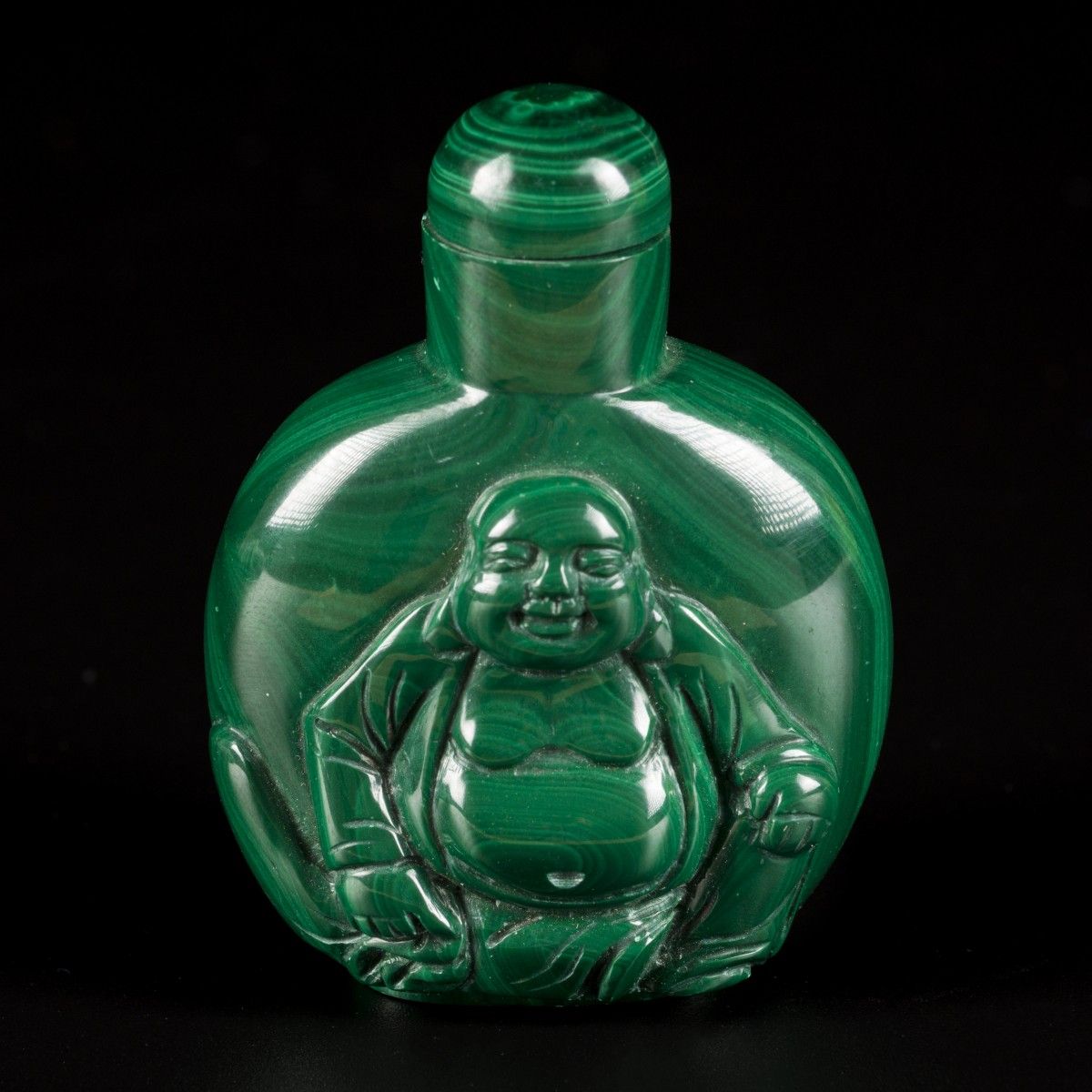 A malachite snuff bottle decorated with Buddha, China, 1st half 20th century. H.&hellip;