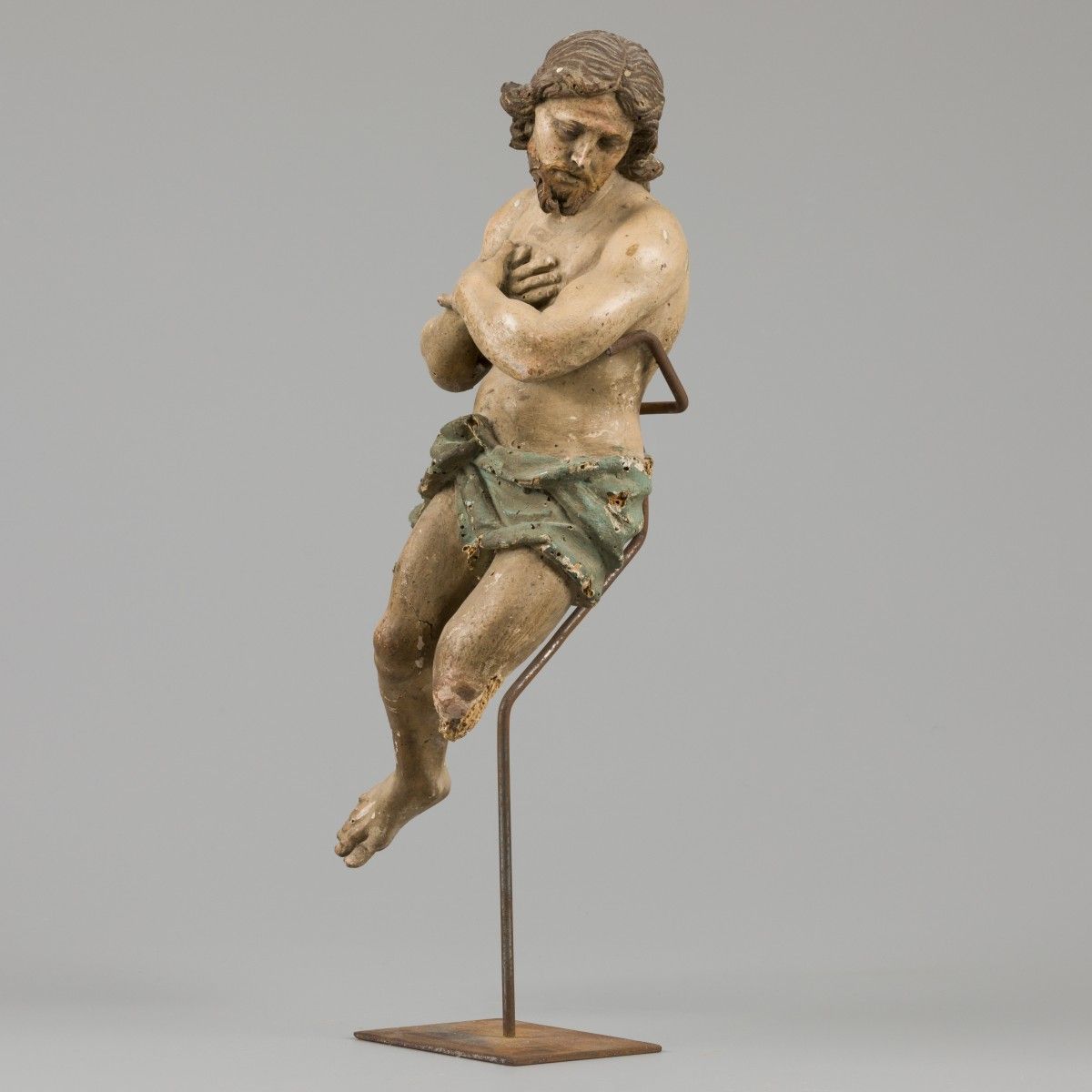 A polychrome sculpture of the risen Christ, Italy, ca. 1600. Medidas: L: 35 cm. &hellip;