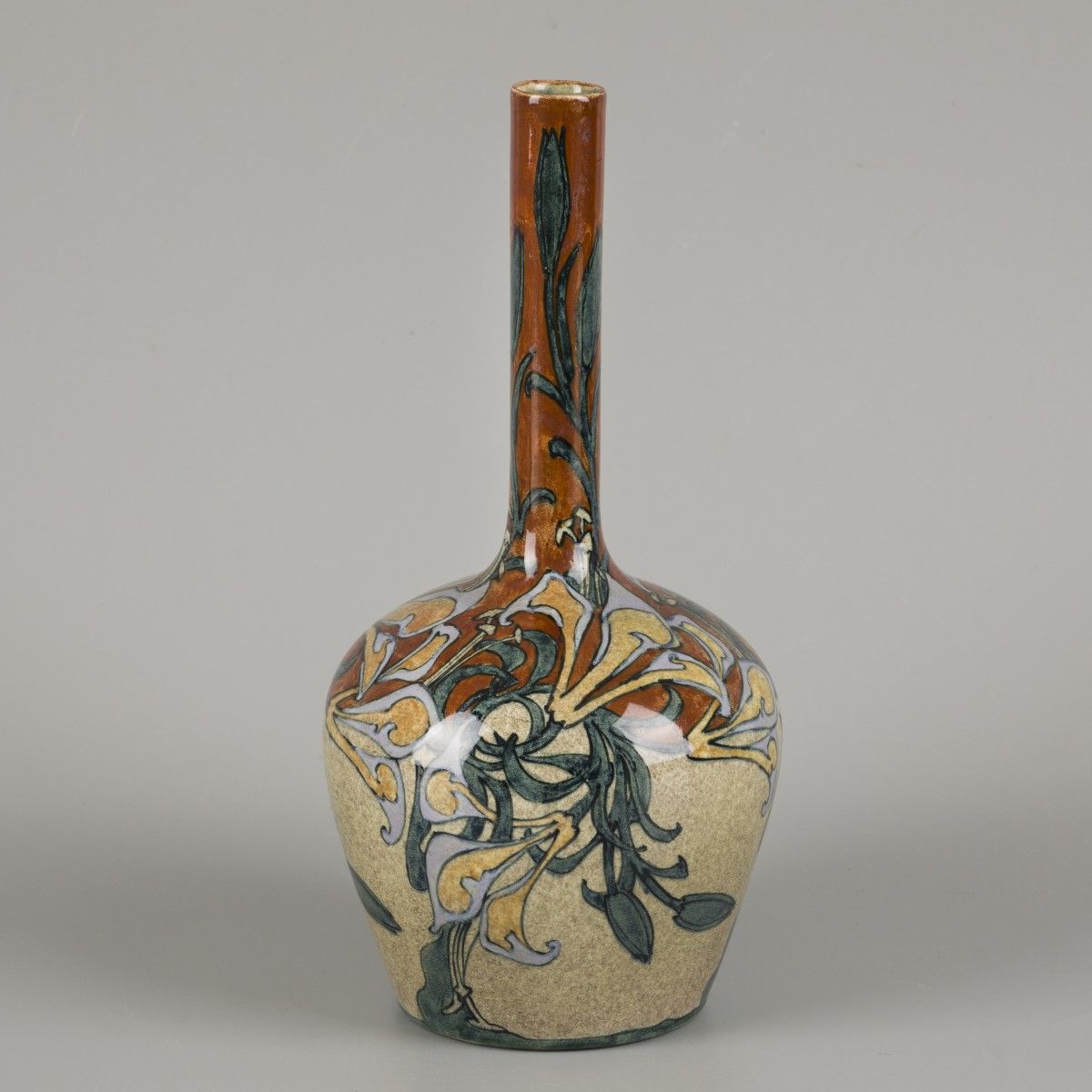 J.W. Mijnlieff (Jutphaas 1862 - 1940 Scheveningen), vase with polychrome stylize&hellip;