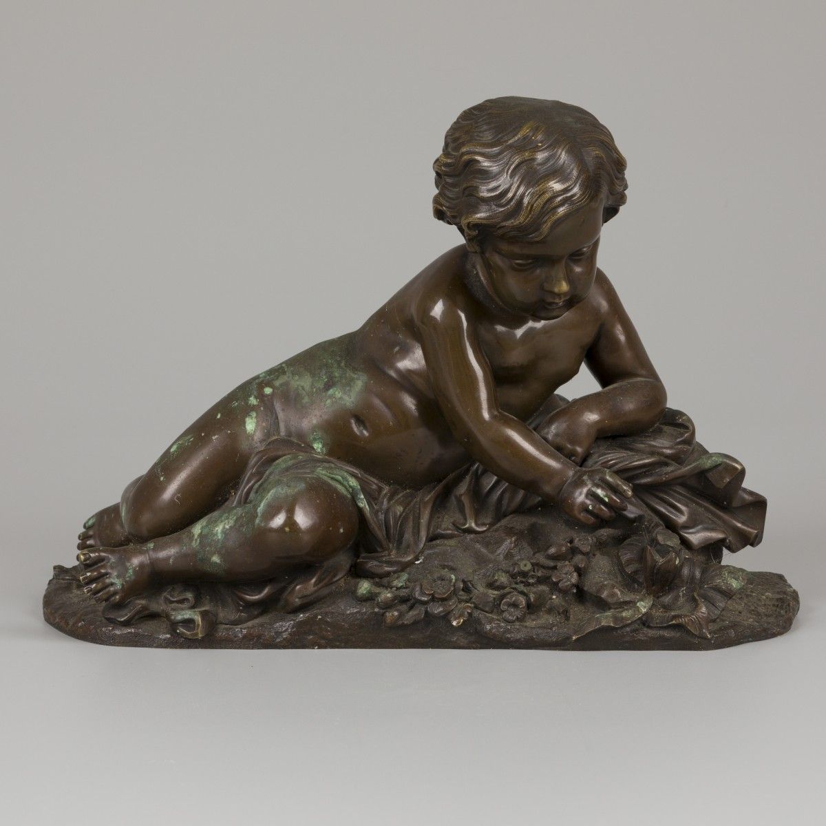 Bronze "Putto at the butterfly" N°2184, signed below "BARBIER", France, late 19t&hellip;