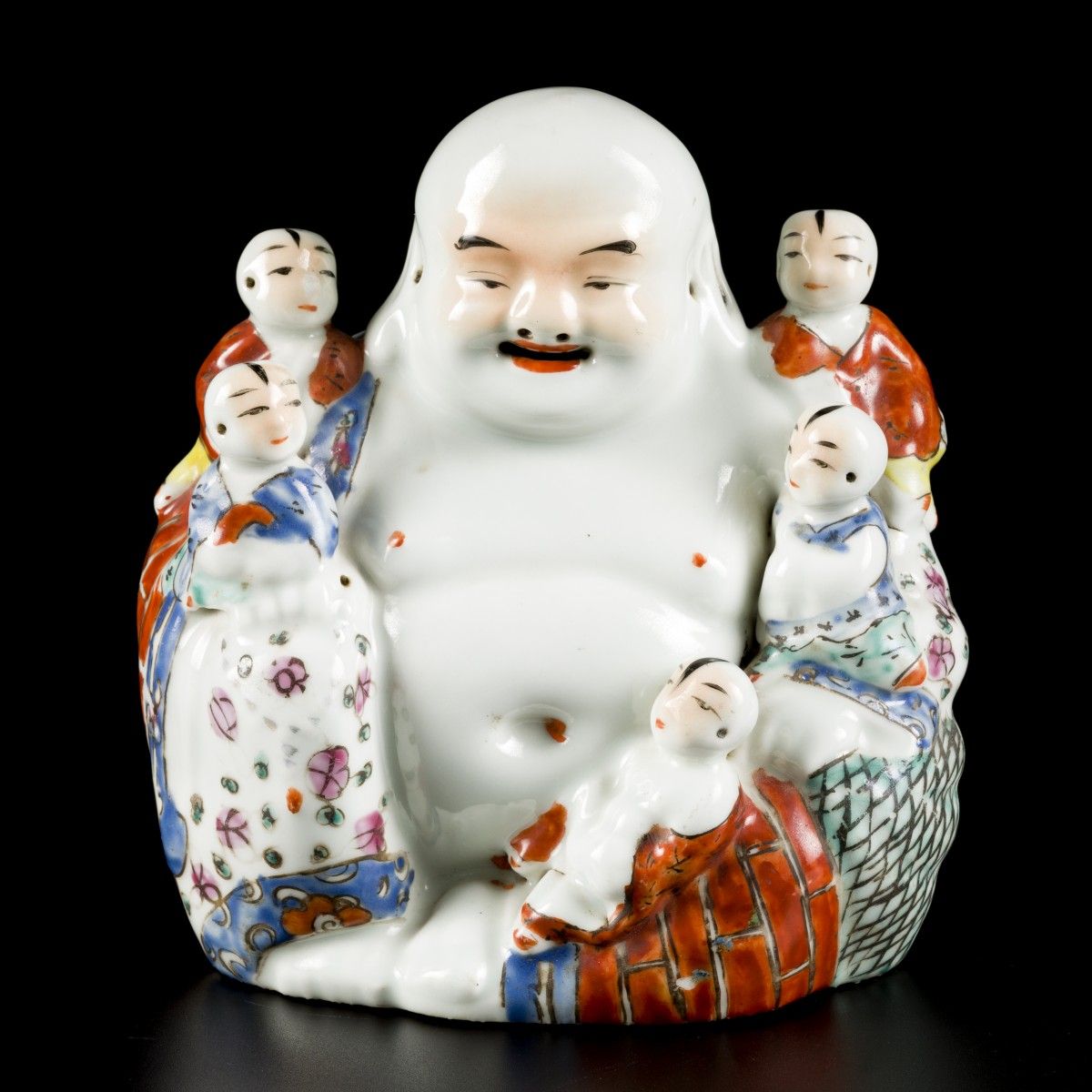 A porcelain Buddha with children, China, 1st half 20th century. Dim.20 x 17 cm.估&hellip;