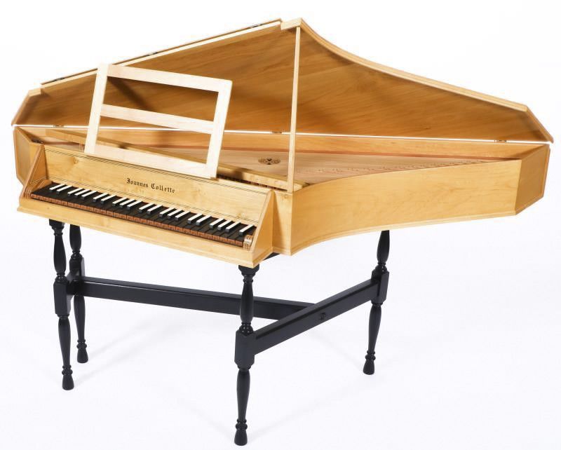 A spinet, marked Joannes Collette (XX), Dutch, circa 2000. Bois de hêtre, reposa&hellip;