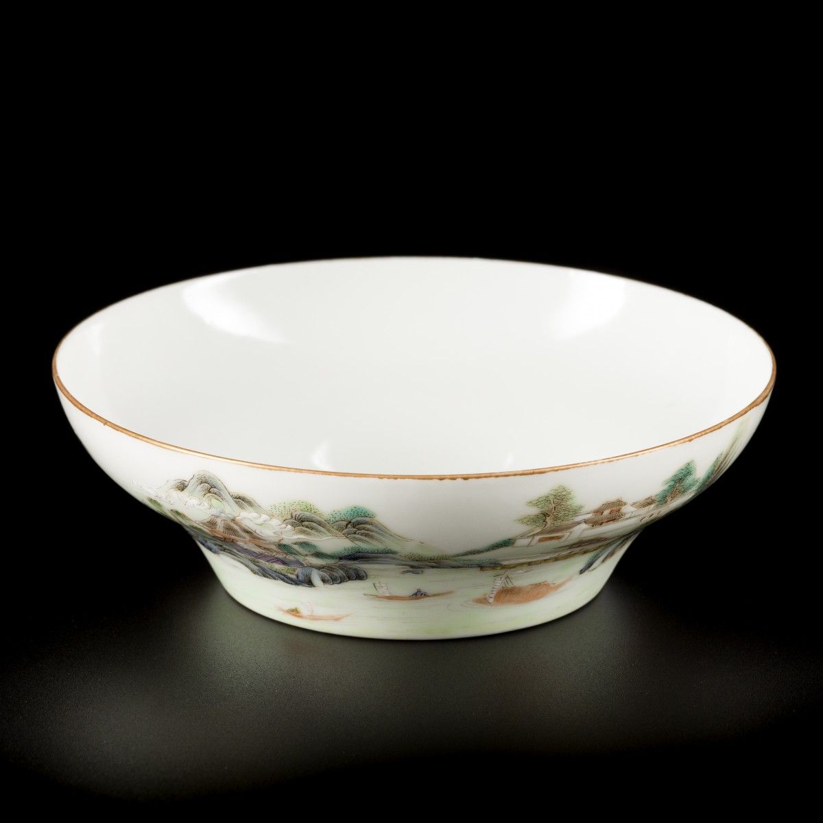 A porcelain Qiang Yang Cai bowl, China, 20th century. Dim. 4 x 13.5 cm. Estimate&hellip;