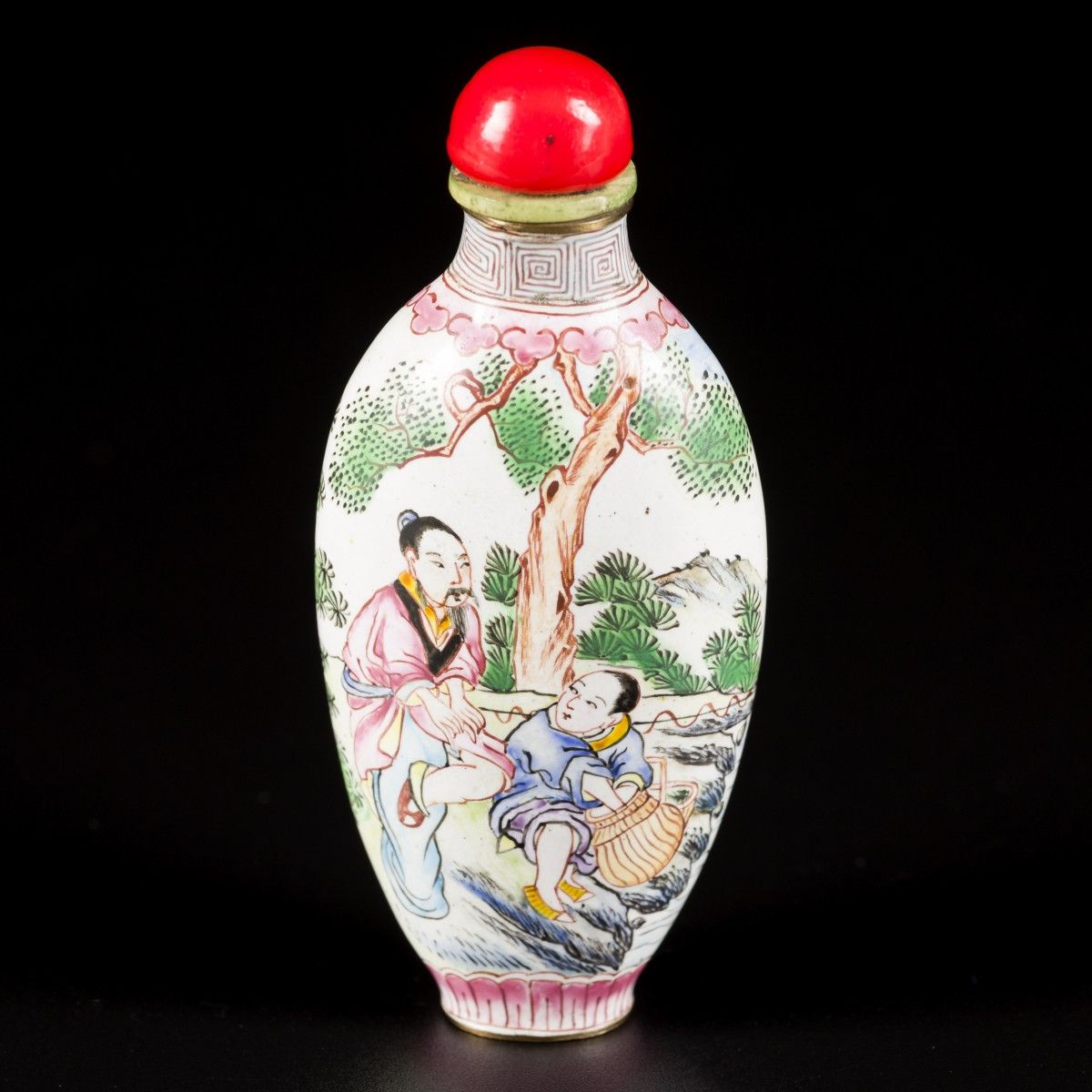 An enamel snuff bottle decorated with figures in a landscape, China, 1st half 20&hellip;