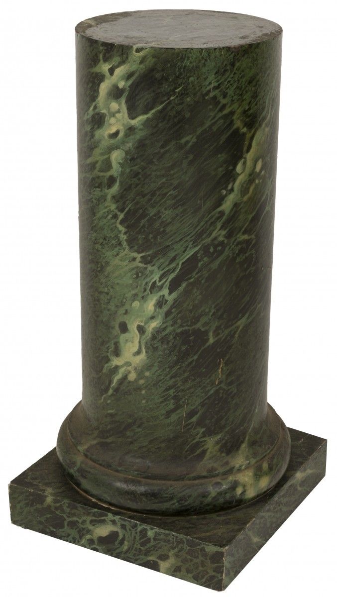 A wooden pedestal, 20th century. Mit grün lackiertem Kunstmarmordekor. 

Abmessu&hellip;