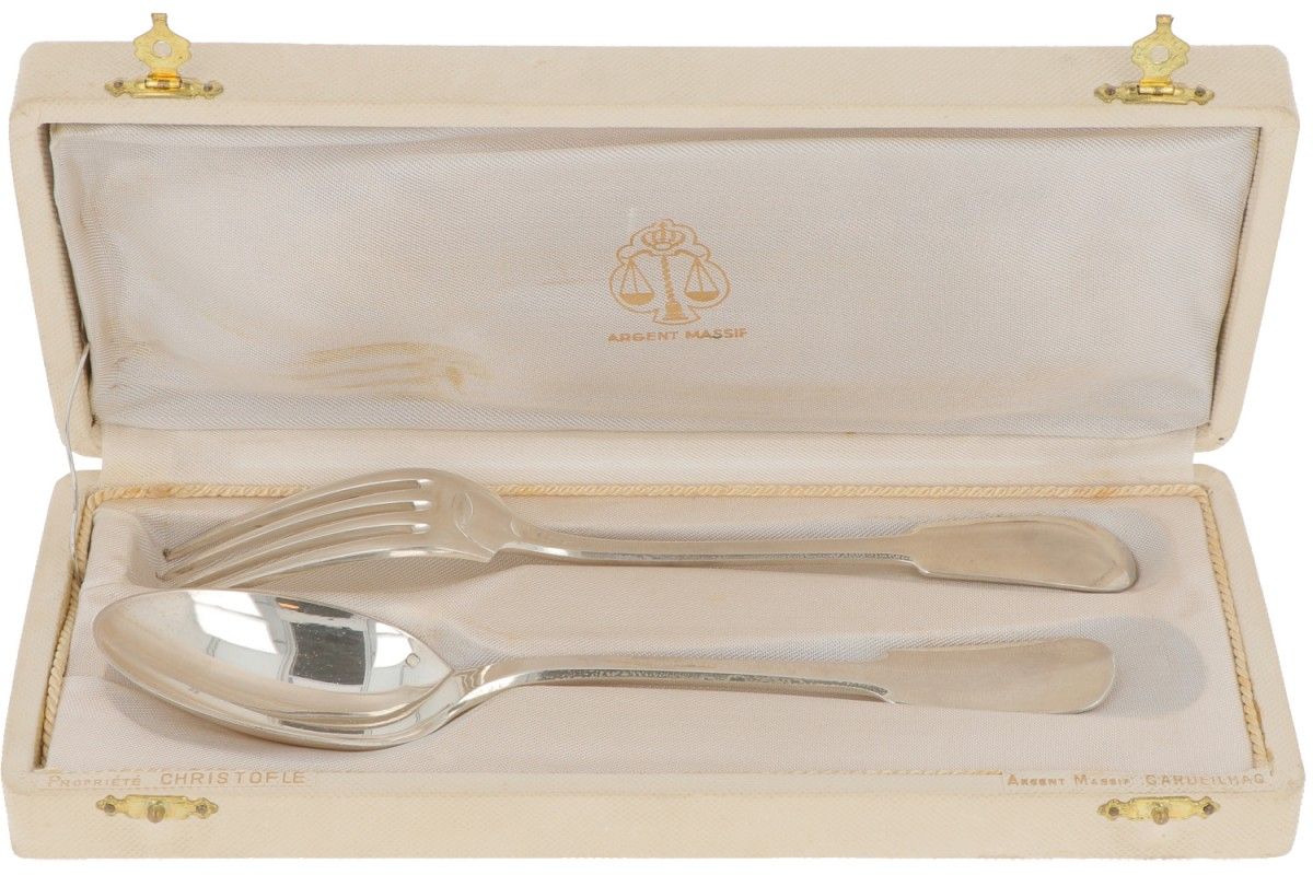 (2) piece cutlery set Christofle silver. Composto da cucchiaio e forchetta in co&hellip;