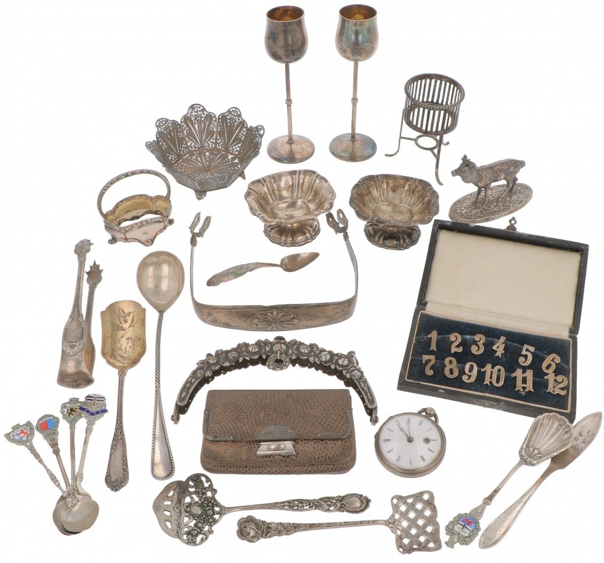 (24) lot of miscellaneous silver. Verschiedene Objekte, davon 1 Objekt versilber&hellip;