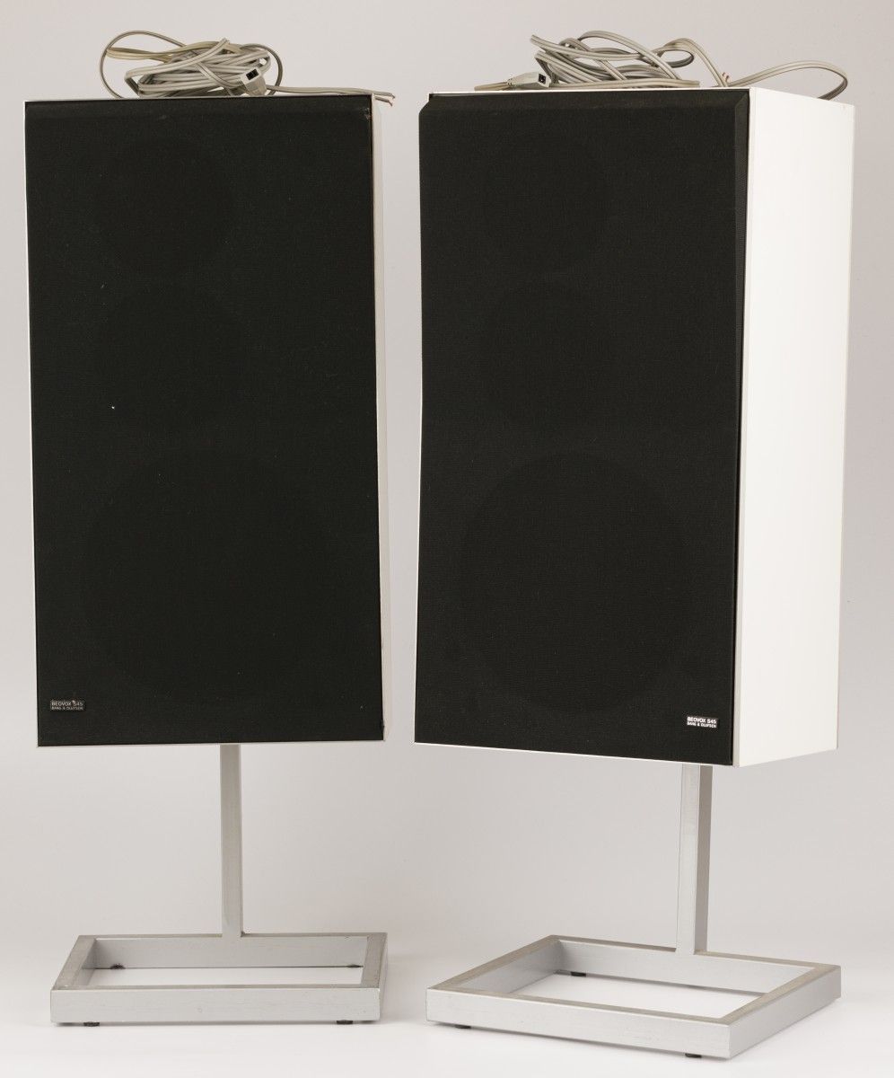 A set comprised of (2) Bang & Olufsen speakers, 20th century. Null