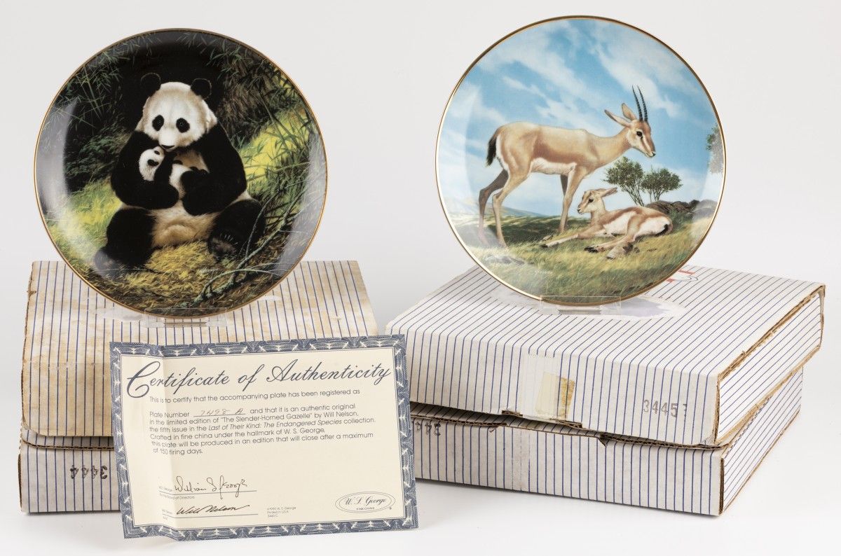 W.S.George fine China Bradex - 4 plates Last of Their Kind: The Endangered Speci&hellip;
