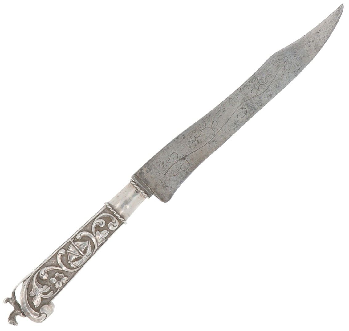 Carving knife with gun shaped handles silver. Beau grand modèle avec décor flora&hellip;