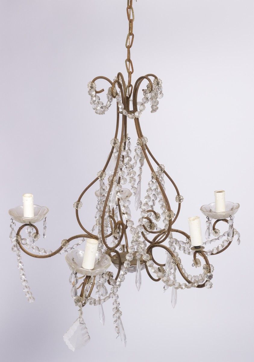 A neo-Louis XVI-style pendant chandelier, France, 20th century. Avec diverses pa&hellip;