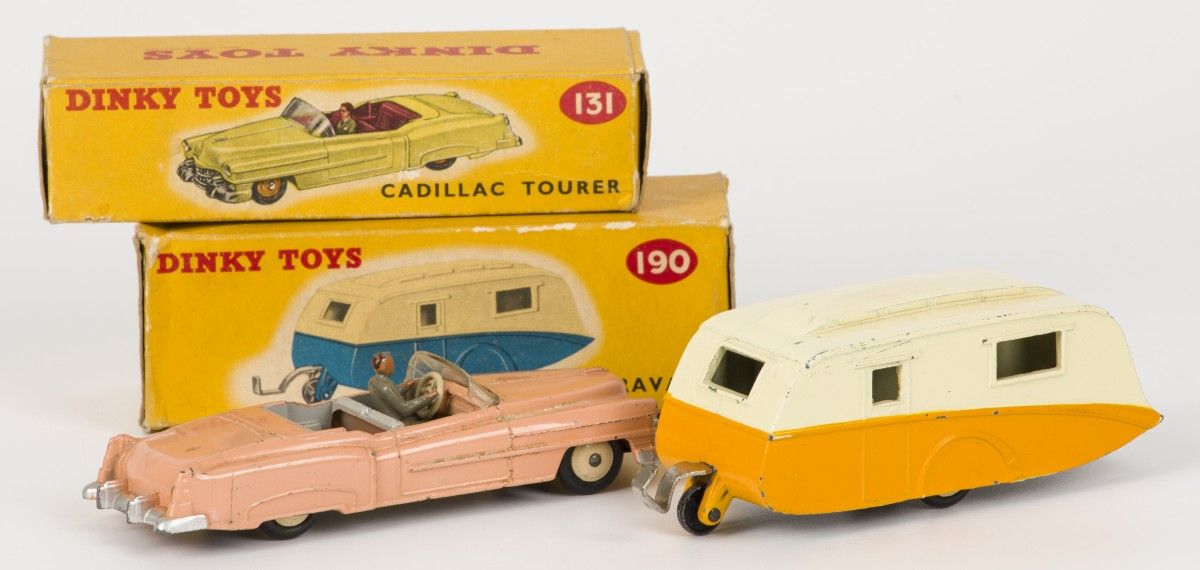 Dinky toys 131 Cadillac Eldorado roadster & 190 Caravane Complet avec les boîtes&hellip;