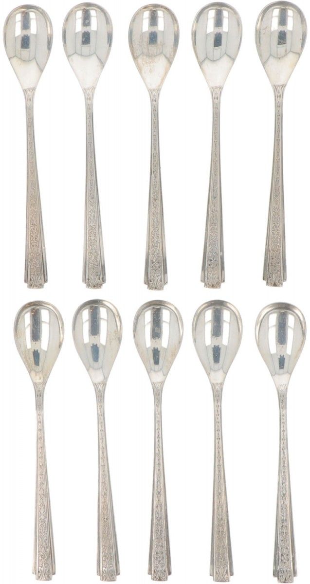 (10) piece set of silver teaspoons. 带有模制的、风格化的花卉装饰边缘。荷兰，Schoonhoven，Hooijkaas，20&hellip;