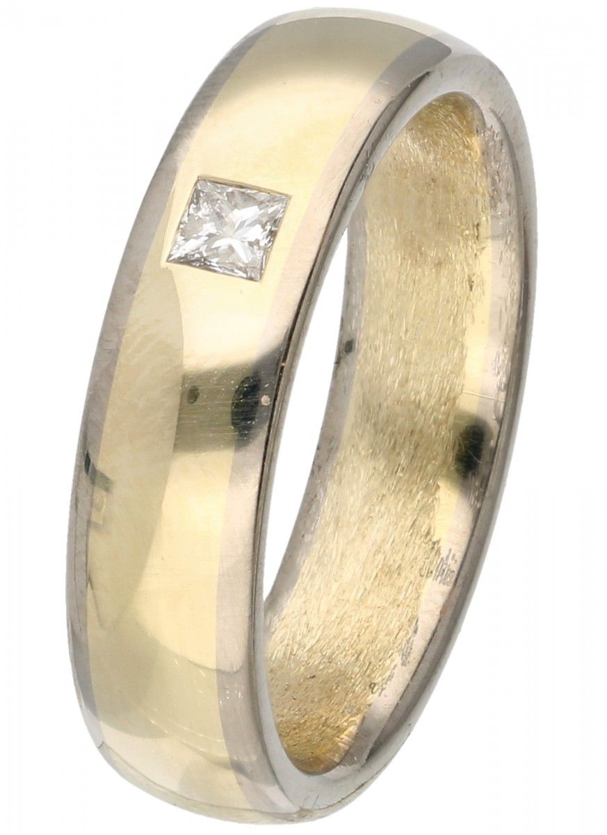 14K. Bicolor gold band ring set with approx. 0.12 ct. Diamond. 一颗公主式切割钻石（约0.12克拉&hellip;